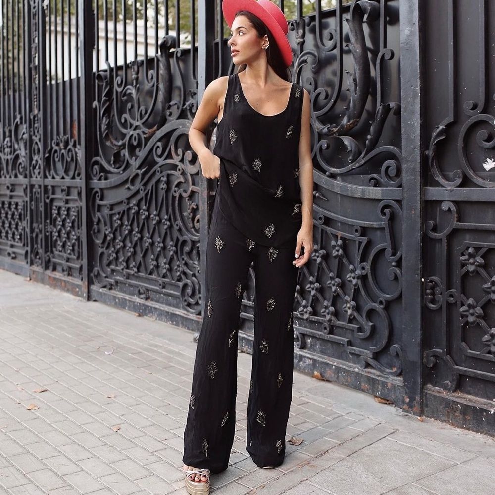 ZARA JEWEL RHINESTONE PANTS LIMITED EDITION